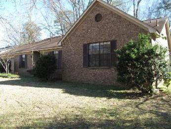 1521 Carriage Ln E, Tuscaloosa, AL 35404 