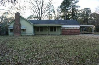 215 Pinehurst St, Gadsden, AL 35903 