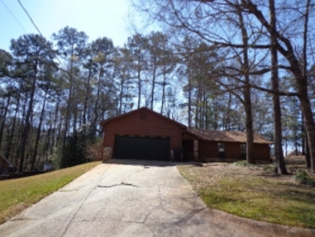 130 Martha Dr, Ozark, AL 36360 
