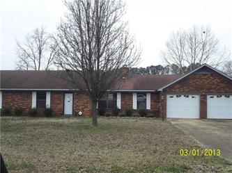 1406 Hickory St, Albertville, AL 35950 