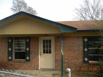 112 14th Street, Clanton, AL 35045 
