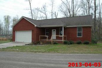 229 Lake Dr, Scottsboro, AL 35769 
