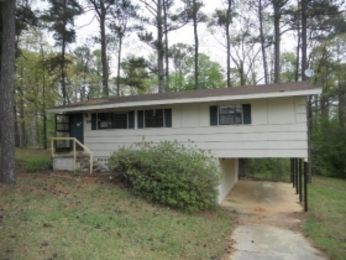 200 Meadwood Dr NE, Center Point, AL 35215 