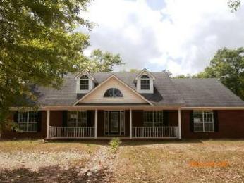 707 W 8th St, Bay Minette, AL 36507 
