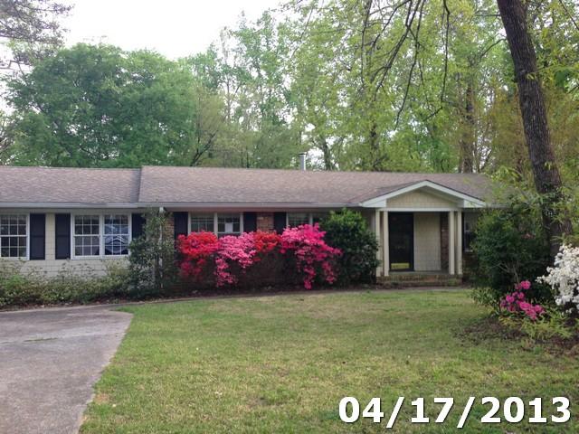 2242 Farley Rd, Hoover, AL 35226 