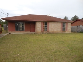 5245 Levenson Rd, Montgomery, AL 36108 