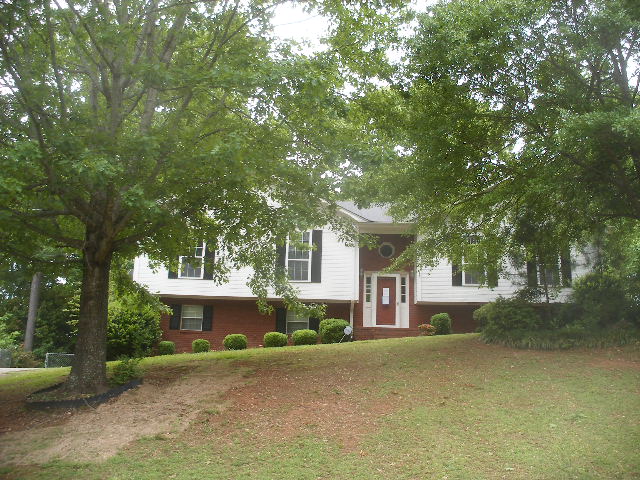 2676 Chestnut Way, Pinson, AL 35126 