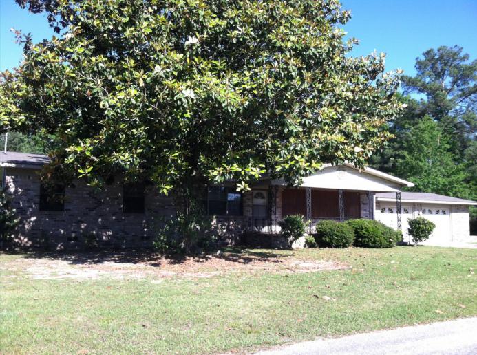 201 Terry Ave, Brewton, AL 36426 