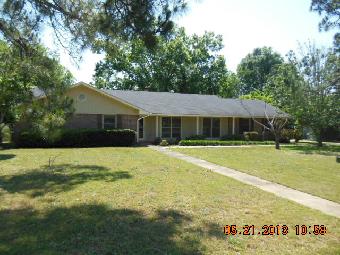 104 Auburn Dr, Enterprise, AL 36330 