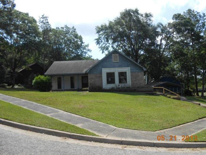 3701 Outley Dr, Mobile, AL 36693 
