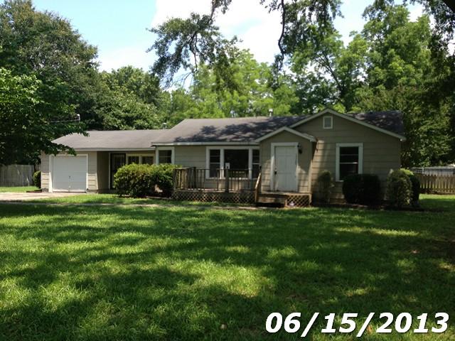 1013 Pinewood Ave, Hueytown, AL 35023 
