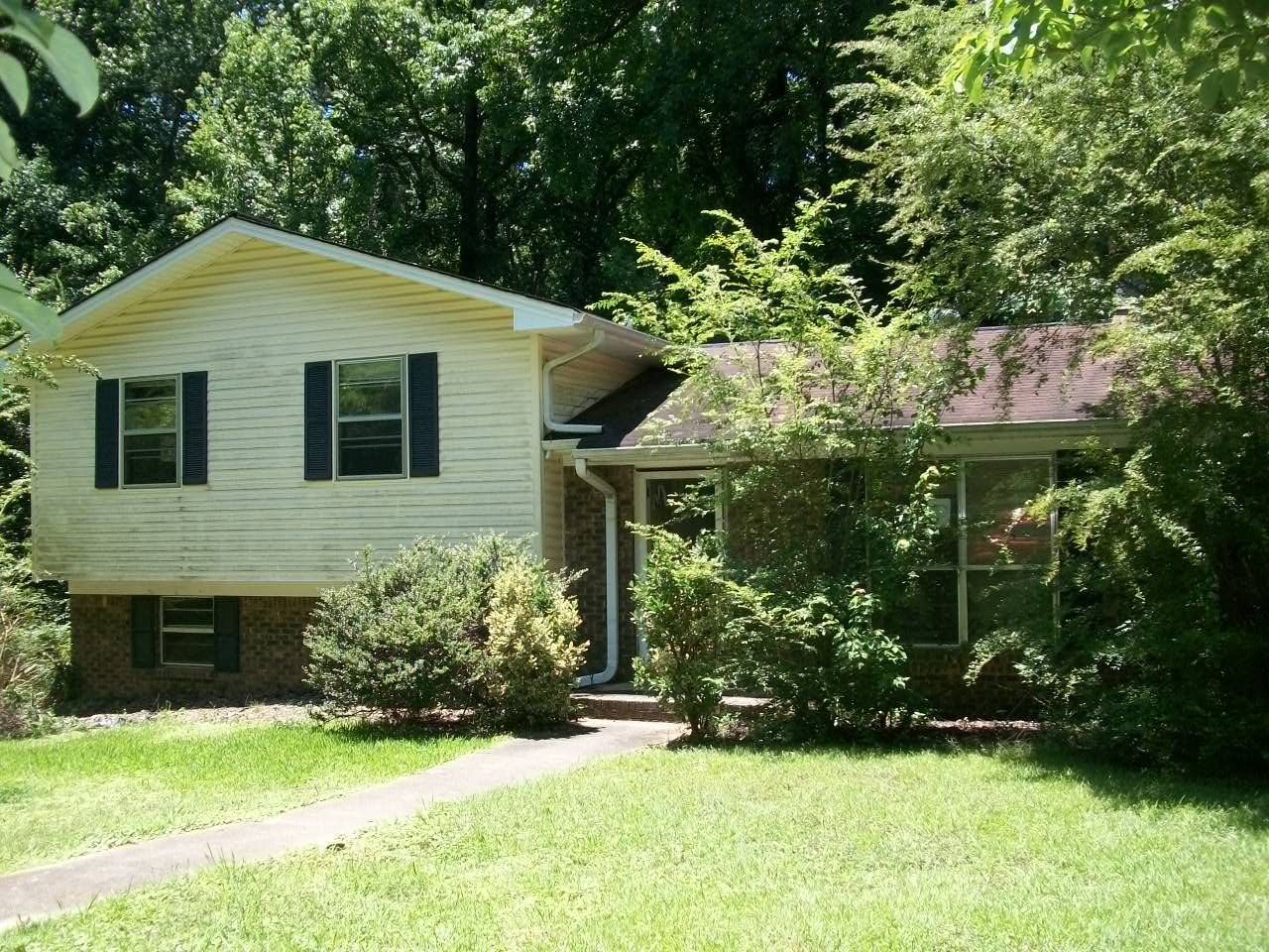 3015 Summit Ridge Dr, Adamsville, AL 35005 