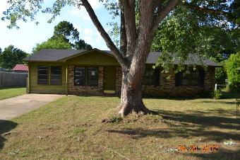 2931 Lynnwood Circl, Decatur, AL 35603 