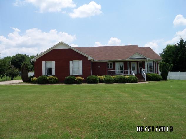 222 Comet Dr, Toney, AL 35773 