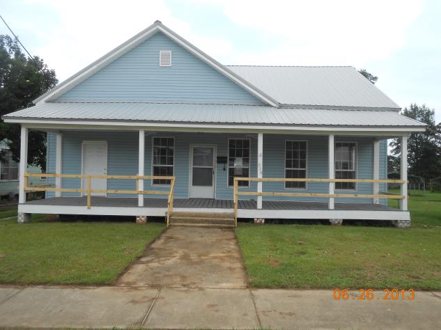 319 Horner St E, Atmore, AL 36502 