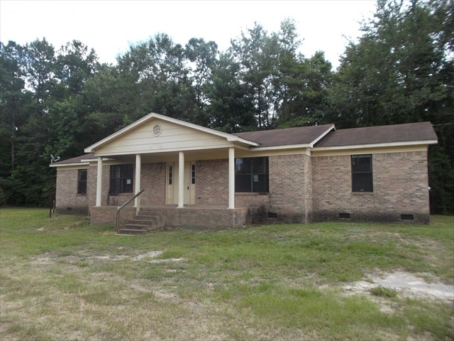 5882 I65 Service Rd, Satsuma, AL 36572 
