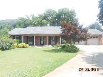 128 Murray Drive, Muscle Shoals, AL 35661 