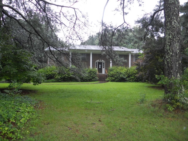 819 Lake Joyce Rd, Moody, AL 35004 