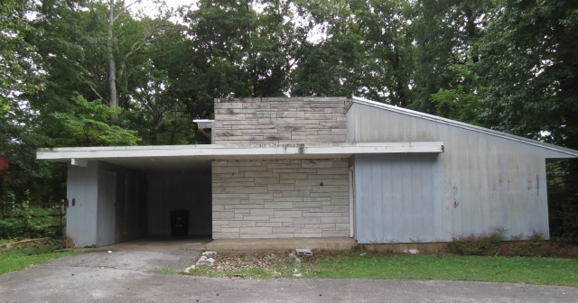 2231 N Wood Ave, Florence, AL 35630 