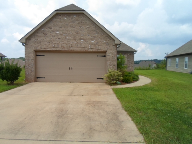 4549 Rosser Loop Dr, Bessemer, AL 35022 