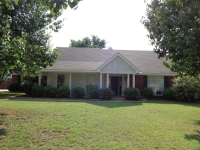 53 Spencer Way, Deatsville, AL 36022 