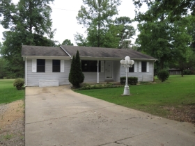 1204 Oak Street, Russellville, AL 35654 