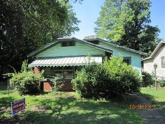 912 17th Pl SW, Birmingham, AL 35211 