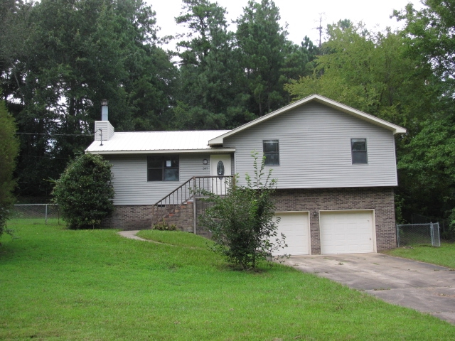 307 Hilltop Rd, Weaver, AL 36277 