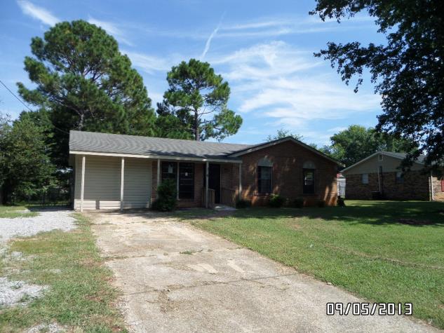 2945 Lynnwood Cir SW, Decatur, AL 35603 