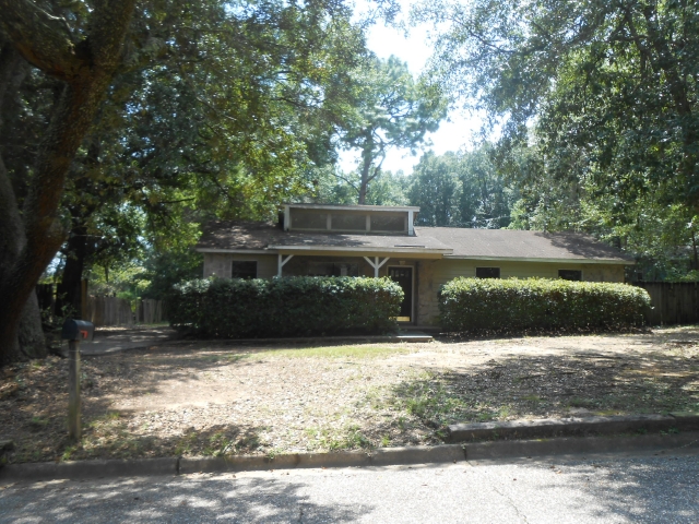 5405 Greenleaf Rd, Mobile, AL 36693 