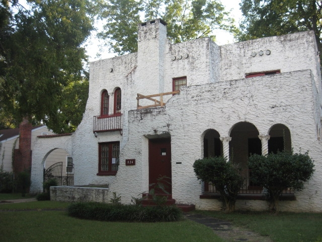 824 1st St SW, Birmingham, AL 35211 