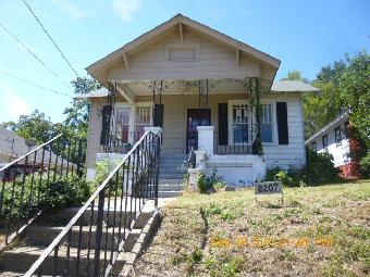 2207 Summerville Rd, Phenix City, AL 36867 