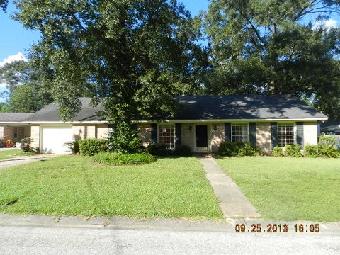 2752 Kreitner St, Mobile, AL 36606 