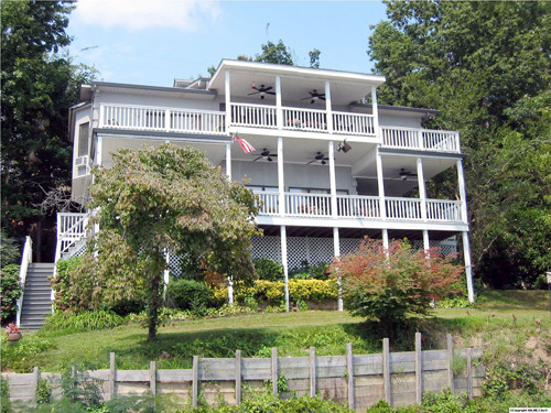 787 Pine Island Point, Scottsboro, AL 35769 