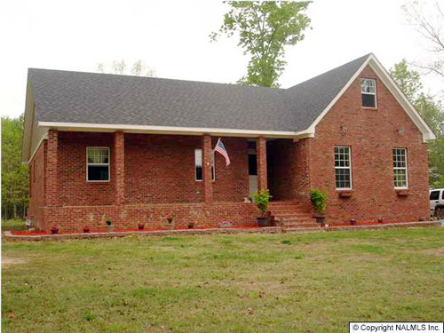 208 Hughes Circle, Laceys Spring, AL 35754 
