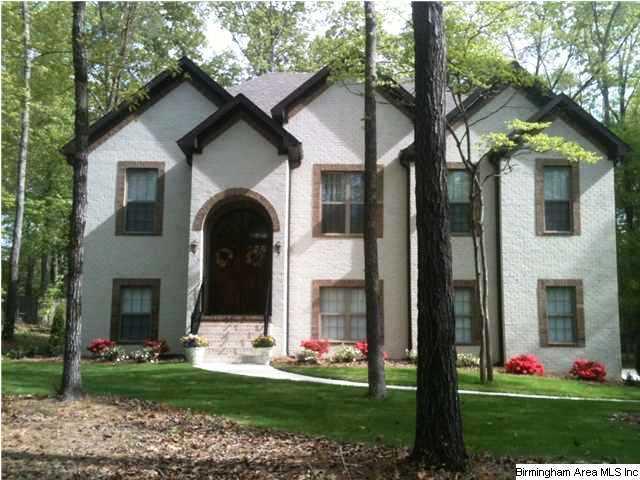 7042 Greenwood Ln, Leeds, AL 35094 