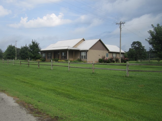 40 COUNTY RD 814, Cullman, AL 35057 