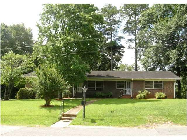1008 Forest Cir, Hueytown, AL 35023 
