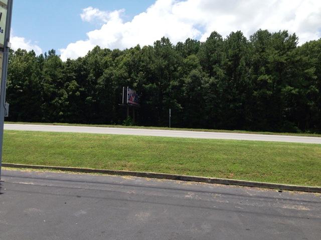 West Grand Avenue, Rainbow City, AL 35906 