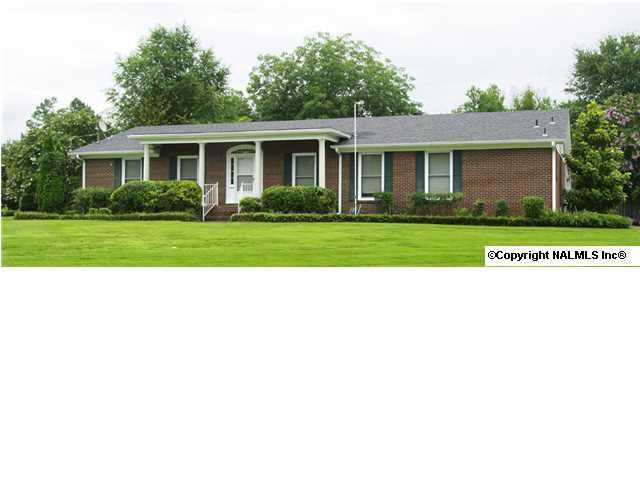 8007 Lauderdale Road, Huntsville, AL 35802 