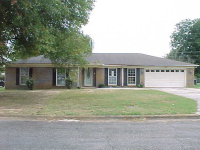 924 Hillwood Dr SW, Decatur, AL 35601 