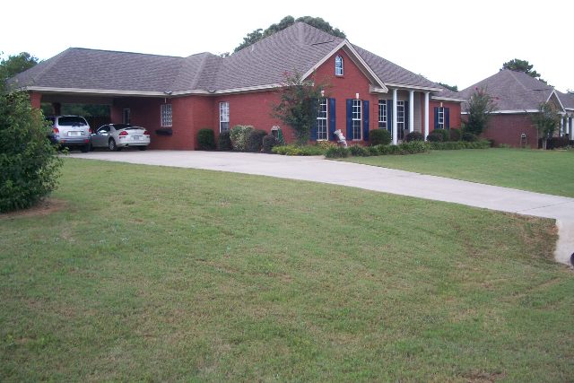 13 Autumn Springs Court, Deatsville, AL 36022 
