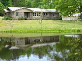 4975 Section Line Rd, Albertville, AL 35950 