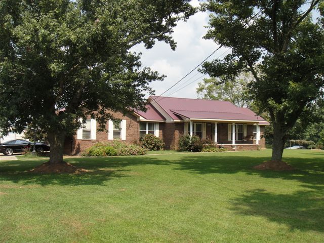 696 BLACKBOTTOM RD, Boaz, AL 35956 