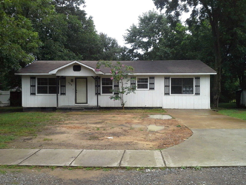 408 Maple Avenue, Boaz, AL 35957 