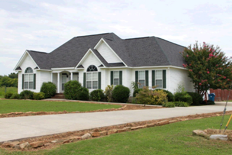 436 Willow Lake Circle, Guntersville, AL 35976 