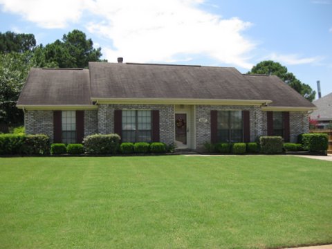 827 Running Brook Dr., Prattville, AL 36066 