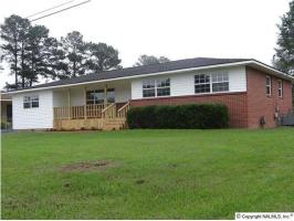 2112 MOBBS SCHOOL ROA, Arab, AL 35016 
