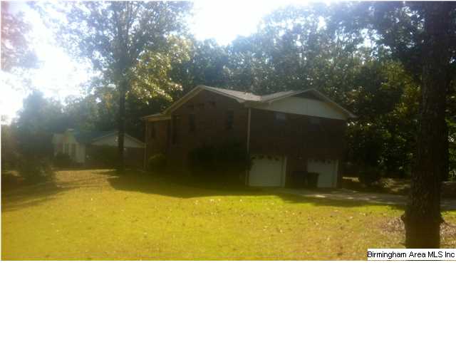 3235 Churchview Way, Hueytown, AL 35023 