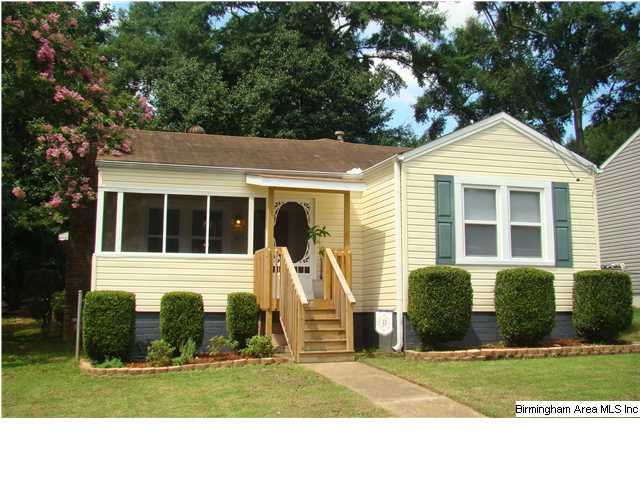 3208 N 19th St, Hueytown, AL 35023 